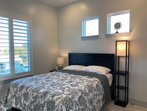 3 slaapkamers, een bureau, een strijkplank/strijkijzer, gratis wifi