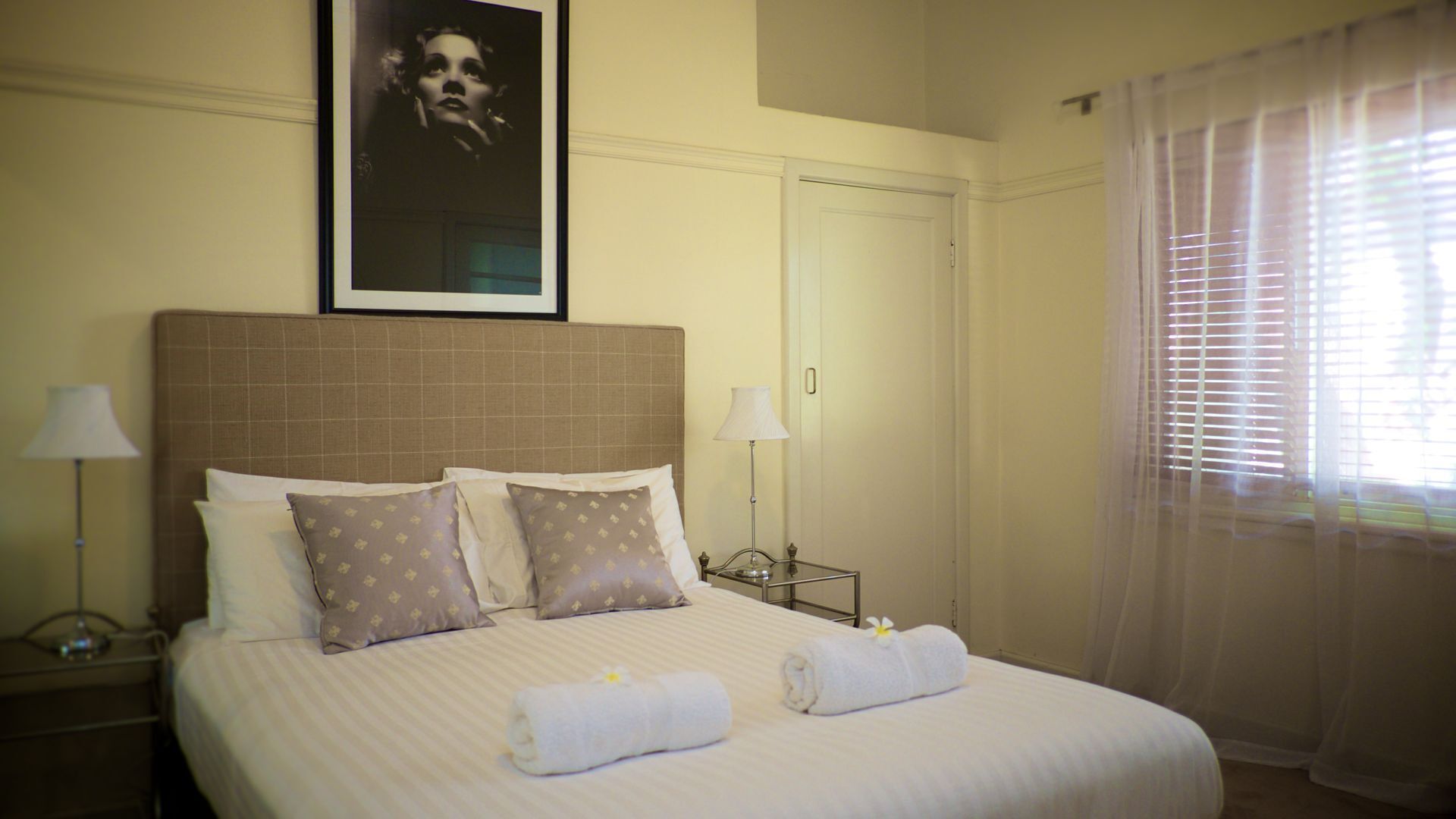 2 bedrooms, iron/ironing board, free WiFi