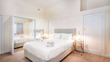 2 bedrooms, iron/ironing board, free WiFi