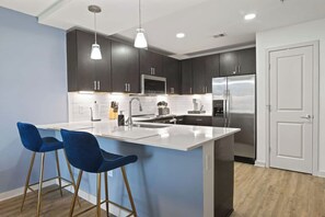 Apartment - Royal Retreat in Atlanta (Atlanta)