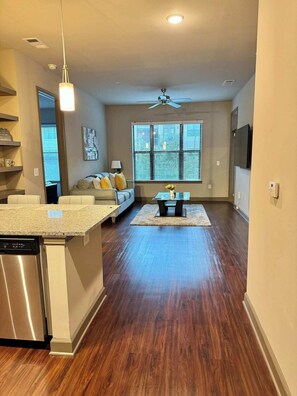 Apartment | 2 bedrooms - Luxury Midtown Oasis Rooftop Pool (Atlanta)