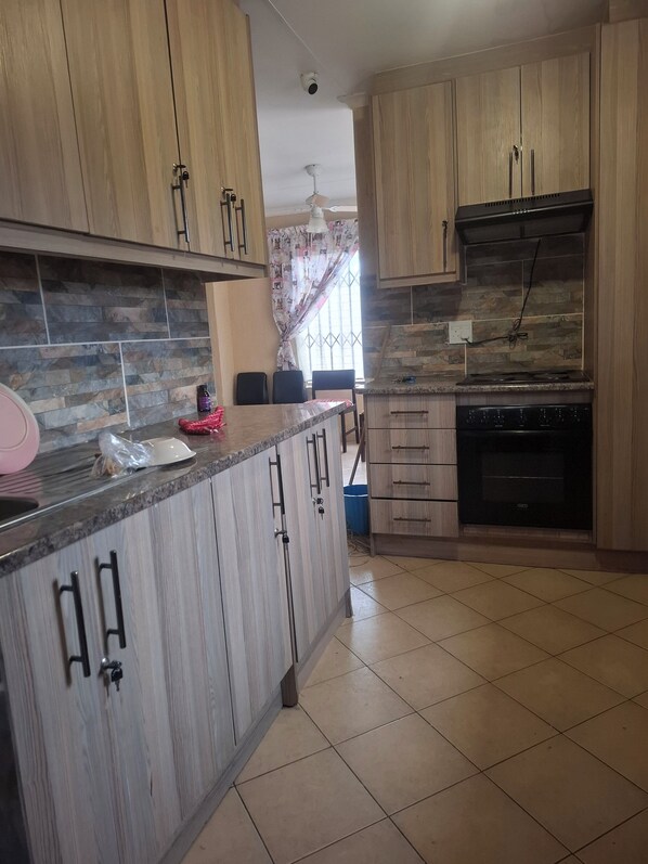 Mikrowelle, Ofen, Herdplatte