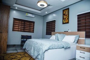 2 bedrooms, Internet, bed sheets