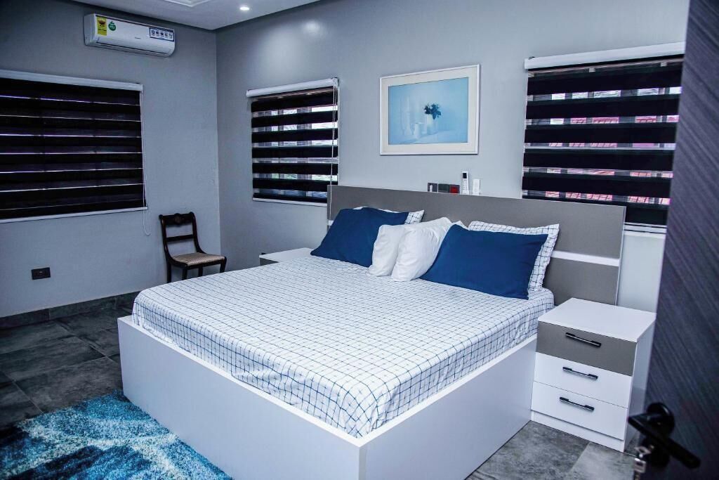 3 makuuhuonetta, internet, vuodevaatteet