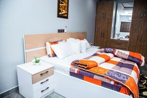 3 bedrooms, Internet, bed sheets