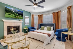 3 bedrooms, desk, WiFi, bed sheets