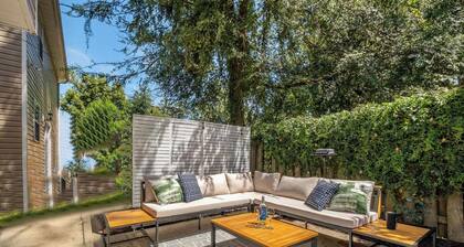 Lakefront 3BD - Ping Pong, Movie Nights - Near FSU