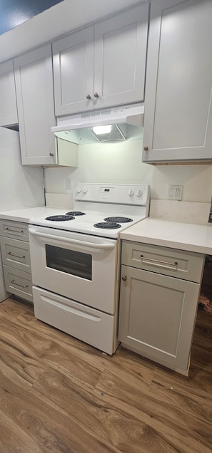 Micro-ondas, fogão, cooktop