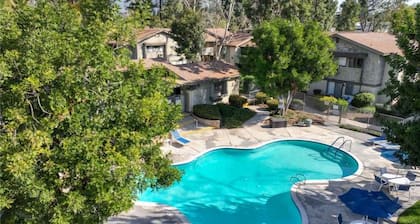 Quail Creek Retreat!! Come enjoy a fully remodeled Condo!
