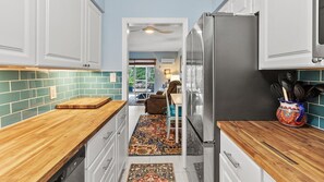 صورة غير مصنفة، 5 من 43، زرّ