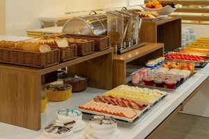 Frokostbuffé er inkludert hver dag