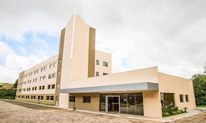 Fachada da propriedade