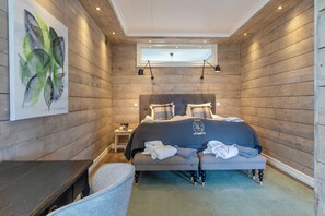 2 dormitorios, tabla de planchar con plancha, wifi y ropa de cama
