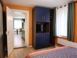 1 bedroom, iron/ironing board, free WiFi, bed sheets