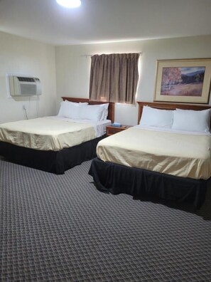 Blackout curtains, free WiFi - Lake Stop Resort (Buffalo)