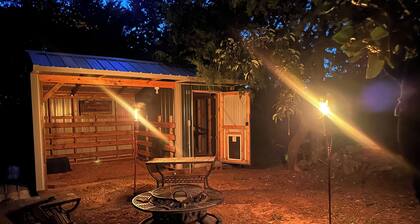 2-bedroom 1 bath Barndominium in Cushing- Country/Western/Music/Pet Friendly