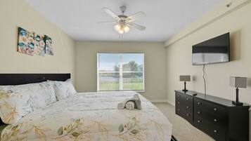 2 bedrooms, iron/ironing board, free WiFi, bed sheets