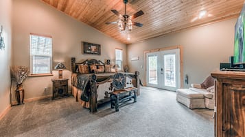 Huisje, meerdere bedden, hot tub, uitzicht op bergen (Heavenly Pines) | 3 slaapkamers, beddengoed