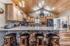 Cabin, Multiple Beds, Hot Tub, Mountain View (Heavenly Pines) | Private kitchen | Fridge, microwave, oven, stovetop
