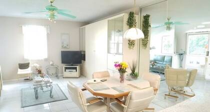 In New Beautiful " Pompano Beach " central quiet location