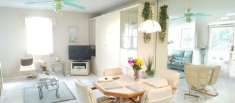 In New Beautiful " Pompano Beach " central quiet location