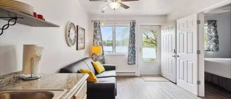 2 habitaciones, tabla de planchar con plancha, wifi y ropa de cama