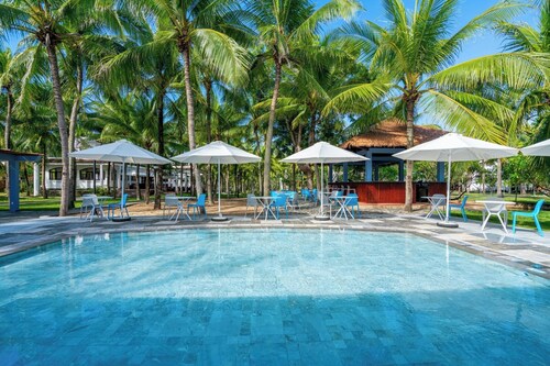 SBH Le Belhamy Beach Resort