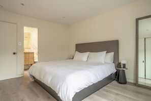 2 室のベッドルーム、デスク、アイロン / アイロン台、WiFi (無料)