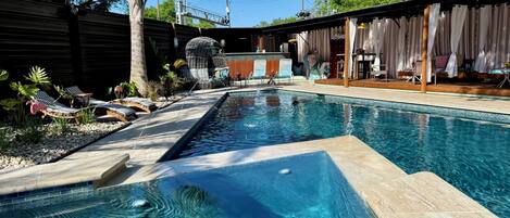 Outdoor pool, cabanas (surcharge), pool umbrellas