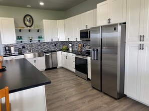 Microwave, oven, stovetop, dishwasher