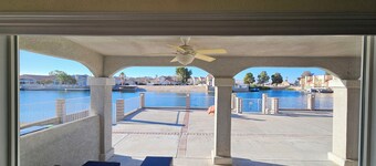 Beautiful LAKEFRONT home in Mojave Desert within Silver Lakes Country Club