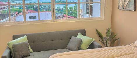 1 bedroom, iron/ironing board, internet