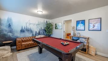 Spielezimmer
