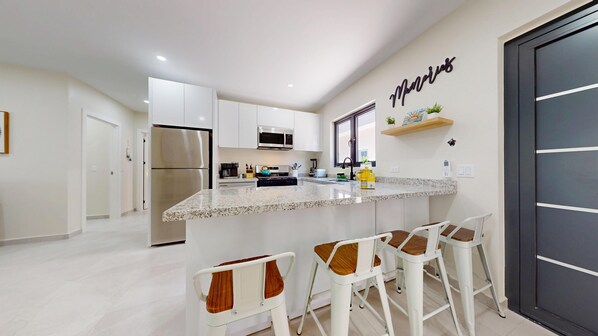 Fridge, microwave, oven, stovetop