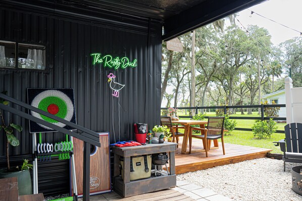 Outdoor dining