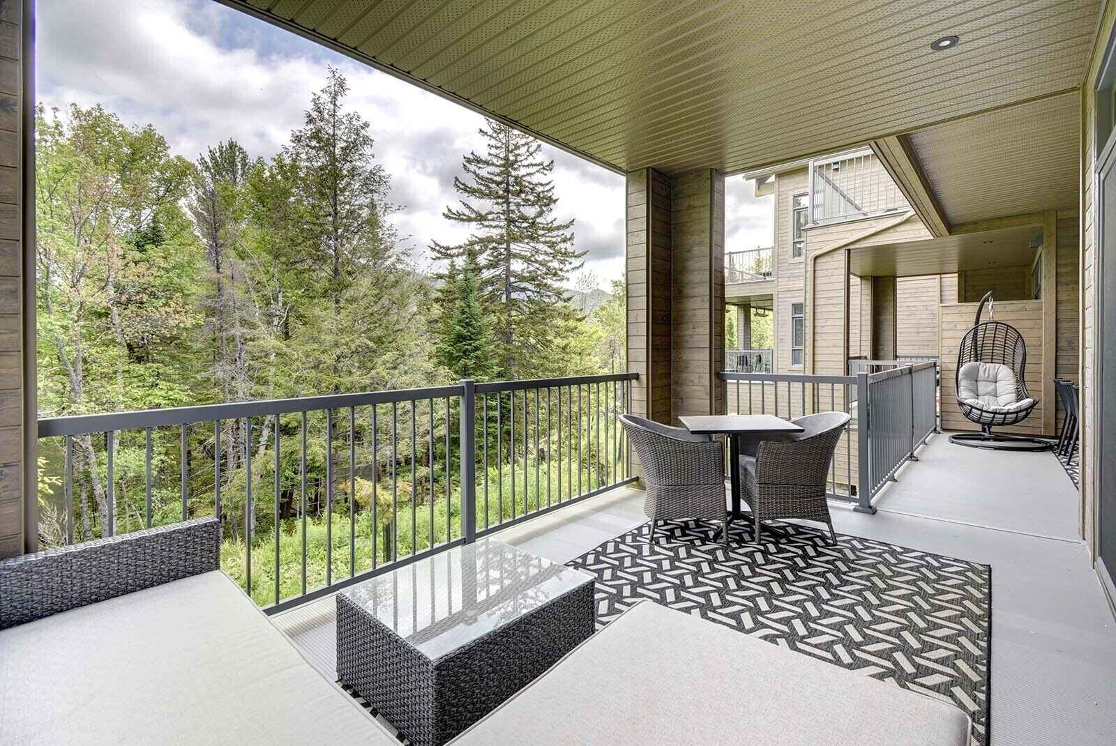 Deluxe Condo, Mountain View | Terrace/patio
