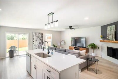  3-bedroom house in Allen with Garage