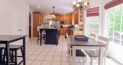 Charming 7-bedroom house near Reisterstown