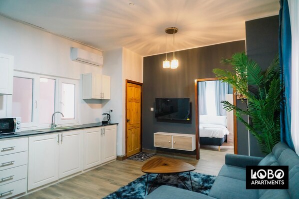 Economy Apartment, Garden View | Living area