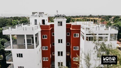 Lobo Apartments complex