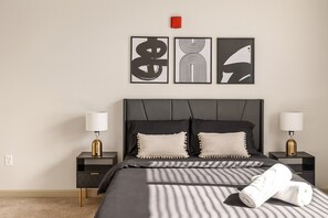 3 bedrooms, desk, travel cot, WiFi