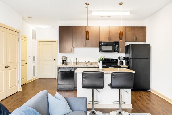 Fridge, microwave, oven, stovetop