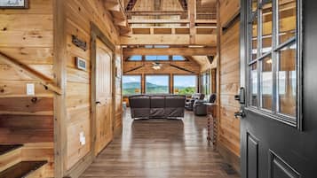 Apartment | 6 bedrooms