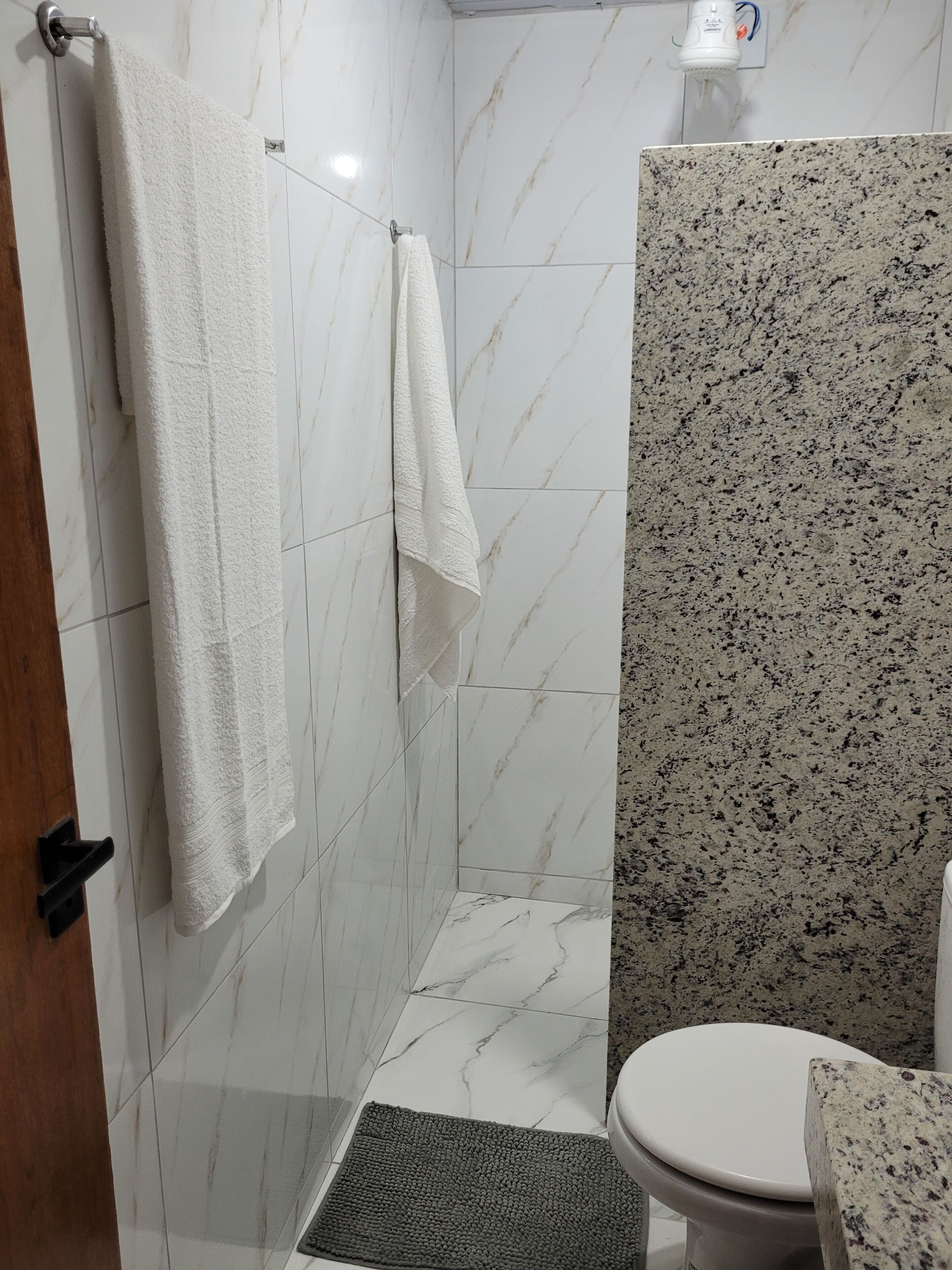 Classic Suite, Non Smoking | Bathroom | Shower, towels, soap, toilet paper