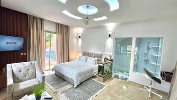 3 bedrooms, internet, bed sheets