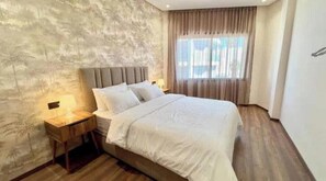 1 bedroom, internet, bed sheets