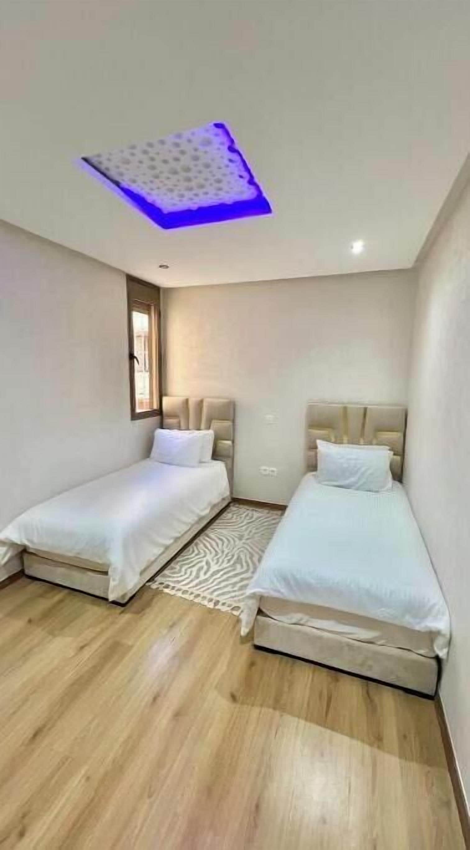 2 sovrum, internet och sängkläder