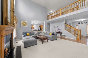 House, Multiple Beds, Patio, Garden View (Pickerington Haven) | Living area