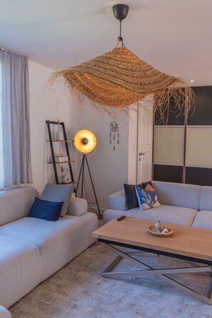 Smart TV, fireplace, books, video library - Villa Zenorya (Fargues-Saint-Hilaire)