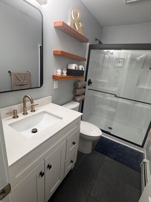 Shower, hair dryer, towels, soap - Modern Two- story Alaskan retreat, close to the airport.  (Fairbanks)